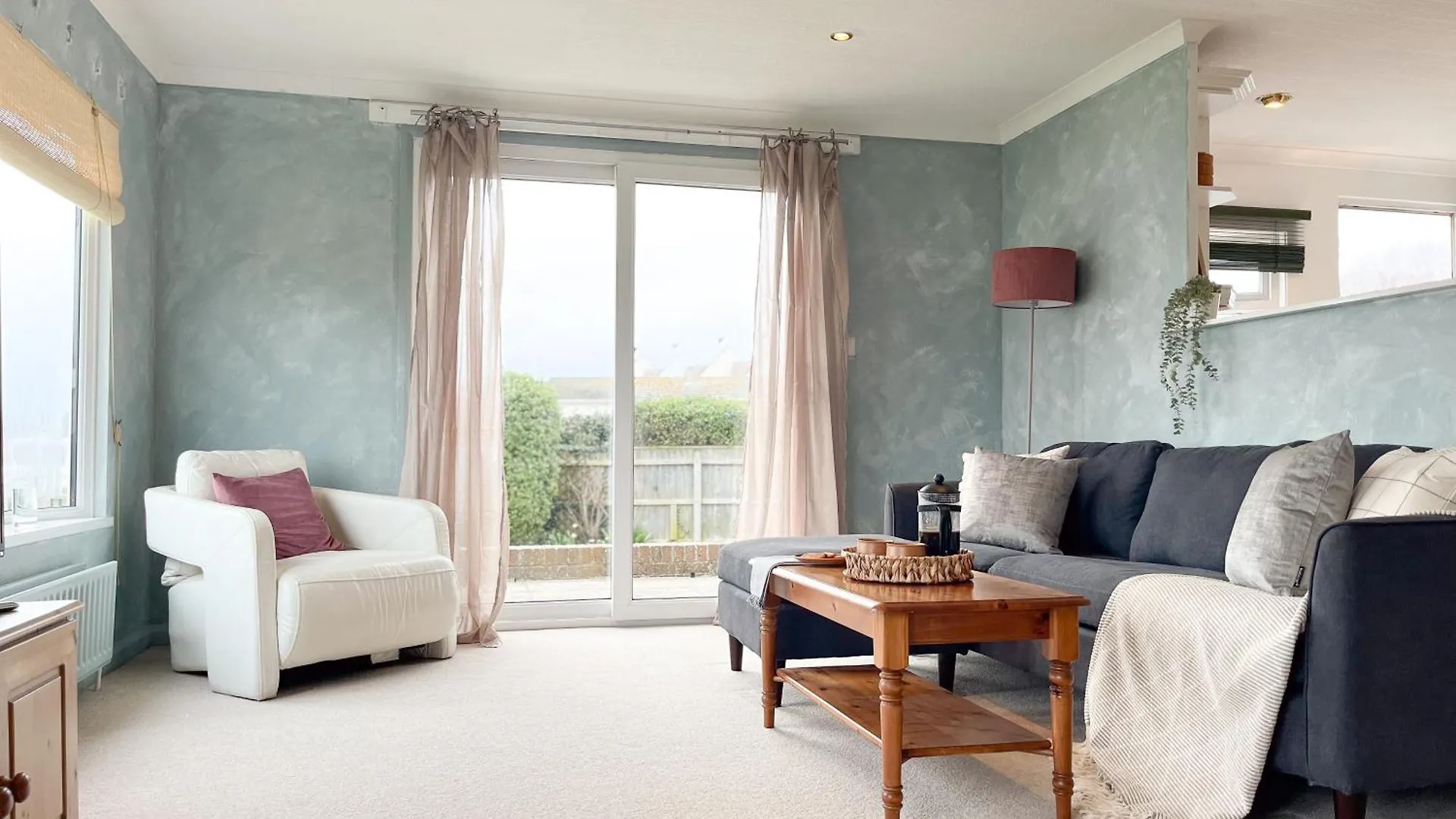 Sunset Lodge, River View & Log Burner Christchurch  Apartment Christchurch (Dorset)